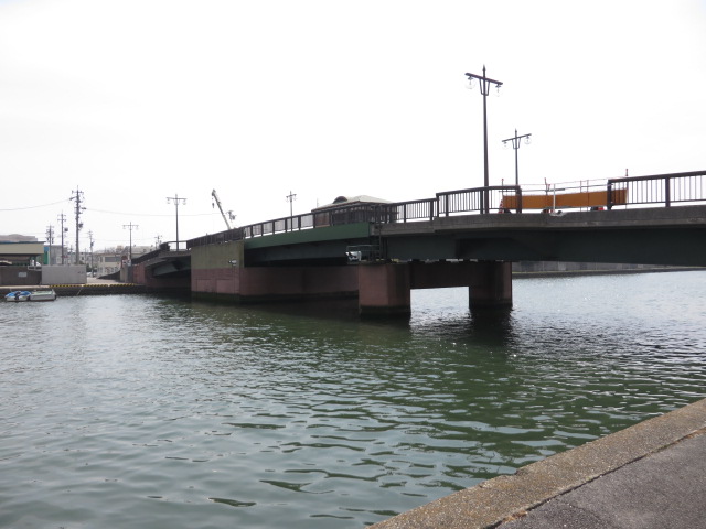 臨港橋（りんこうばし）