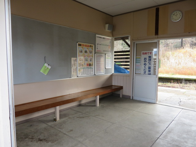 これも越後岩沢駅の内部です。